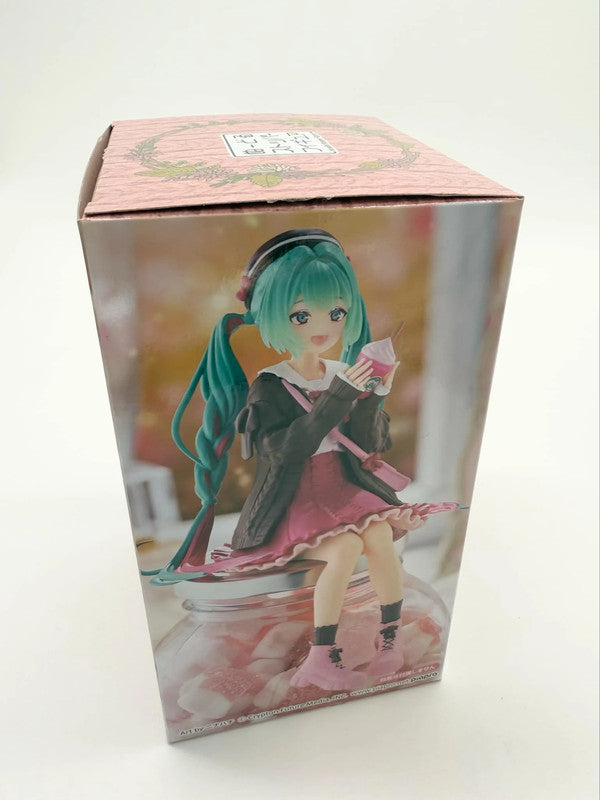 FuRyu Noodle Stopper Figure Hatsune Miku Autumn Date Pink Color Ver.