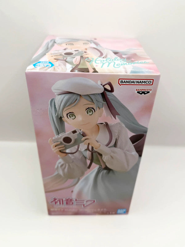 Hatsune Miku Holiday Memories Bandai Banpresto Photography Style