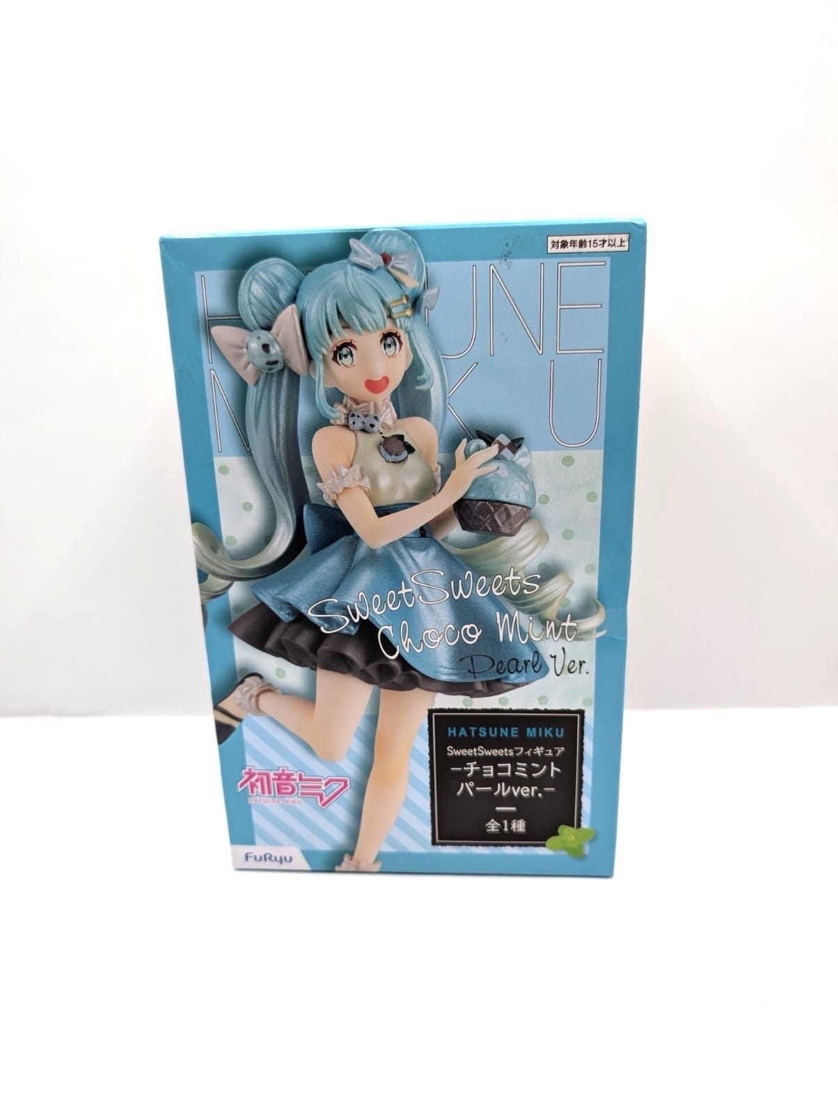 New Official FuRyu Hatsune Miku Sweet Sweets Choco Mint Pearl Version Figurine