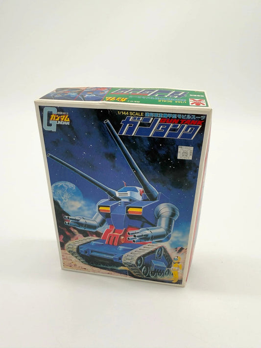 Vintage 1/144 Scale Gundam Model Kit New Bandai