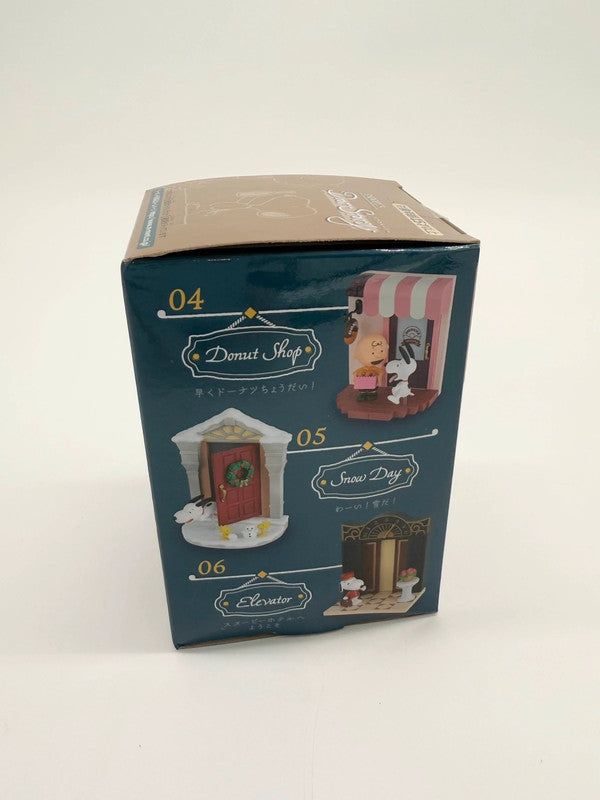 Re-Ment Peanuts Official ‘Snoopy’s Door Story’ Blind Box Figurine X1