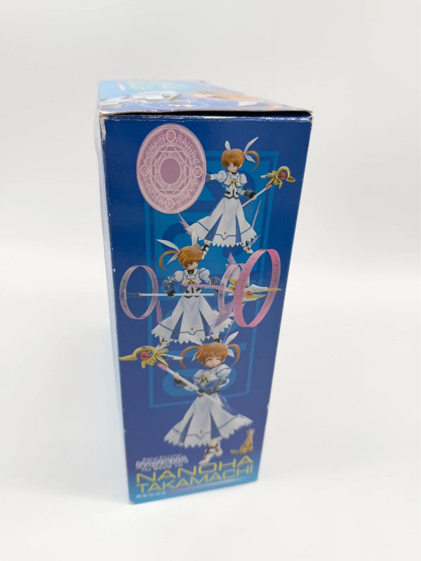 Nanoha Takamachi Good Smile Company 1/8 Scale Painted Action Figure