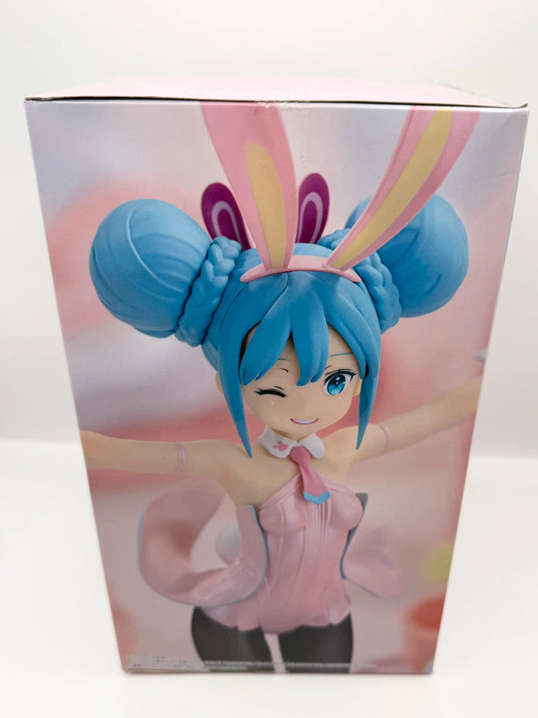 Hatsune Miku Bi Cute Bunnies FuRyu Figurine