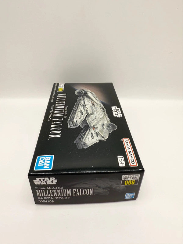 Star Wars Official Bandai Small Model Kit Millennium Falcon