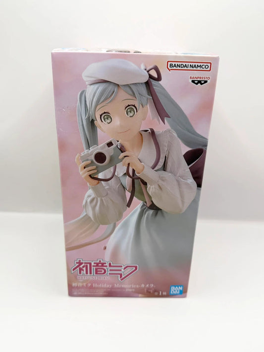 Hatsune Miku Holiday Memories Bandai Banpresto Photography Style