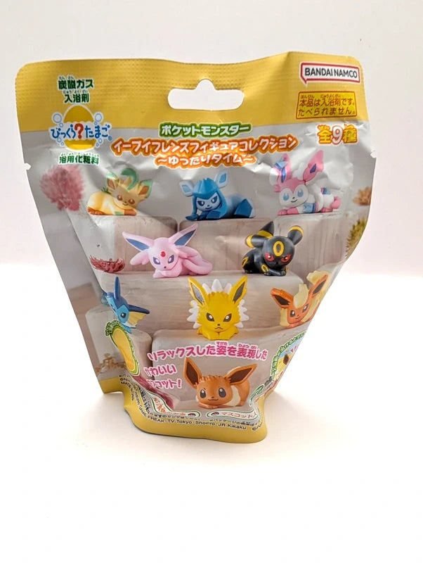 Pokémon Eevee Evolution Bath Ball with Mystery Figurine