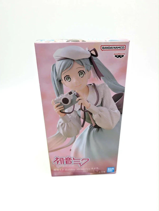 New & Sealed Bandai Official Hatsune Miku Holiday Memories Camera Figurine