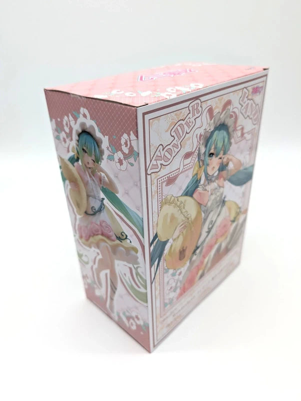 New & Sealed Hatsune Miku Official Taito Japan Wonderland Figurine