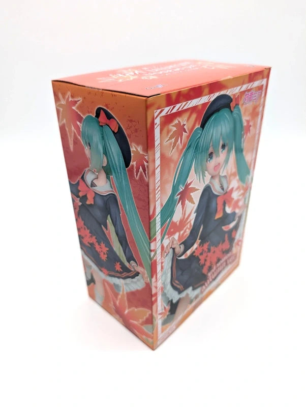 New & Sealed Official Hatsune Miku 3rd Season Autumn Version Taito Figurine