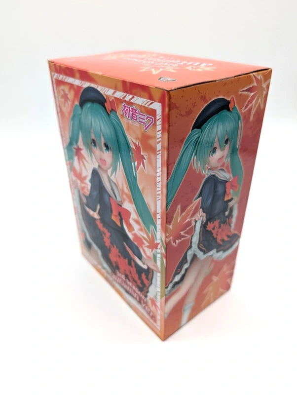 New & Sealed Official Hatsune Miku 3rd Season Autumn Version Taito Figurine