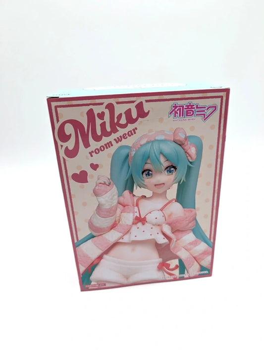New and Sealed Hatsune Miku Figure Costumes room wear ver. Taito from Japan