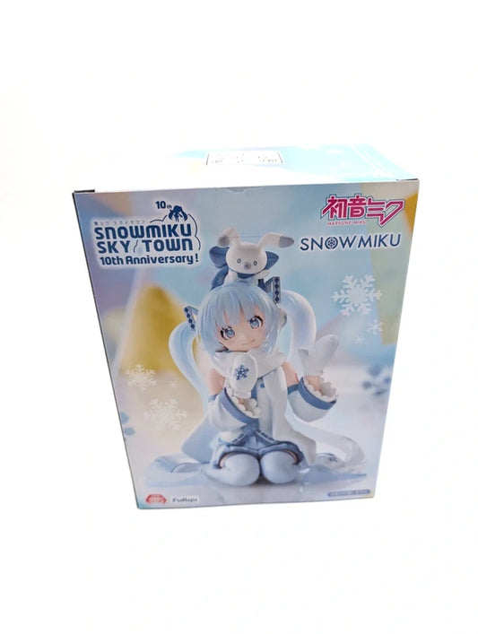New and Sealed Hatsune Miku Noodle Stopper Snow Miku Sky Town 10th ver. Figure FuRyu New UK
