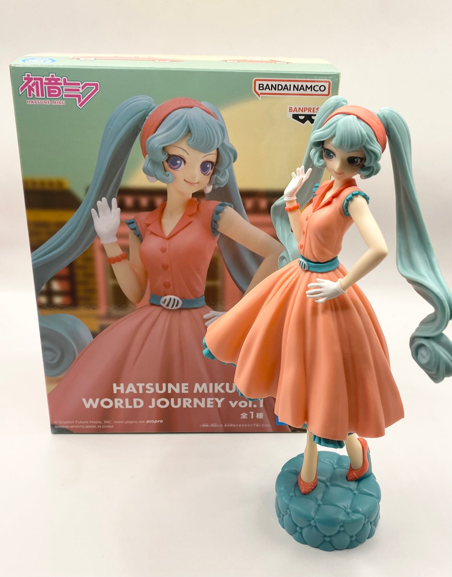Hatsune Miku World Journey Bandai Vol 1 Figurine