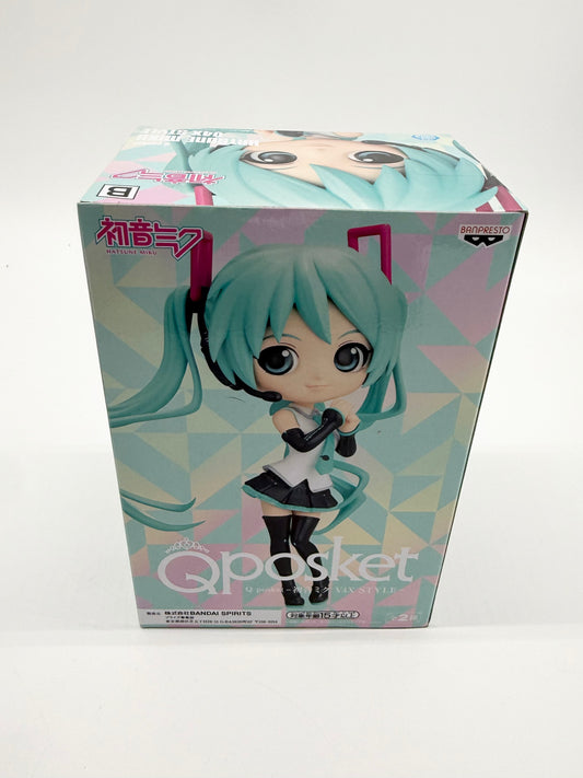 Hatsune Miku Official QPosket Banpresto Figurine Version B V4X Style