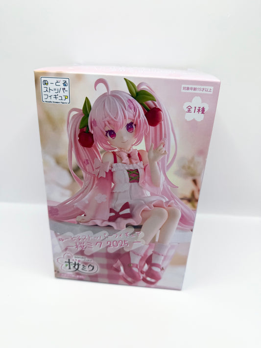 Hatsune Miku Sakura Miku Version FuRyu Official Noodle Stopper Figurine