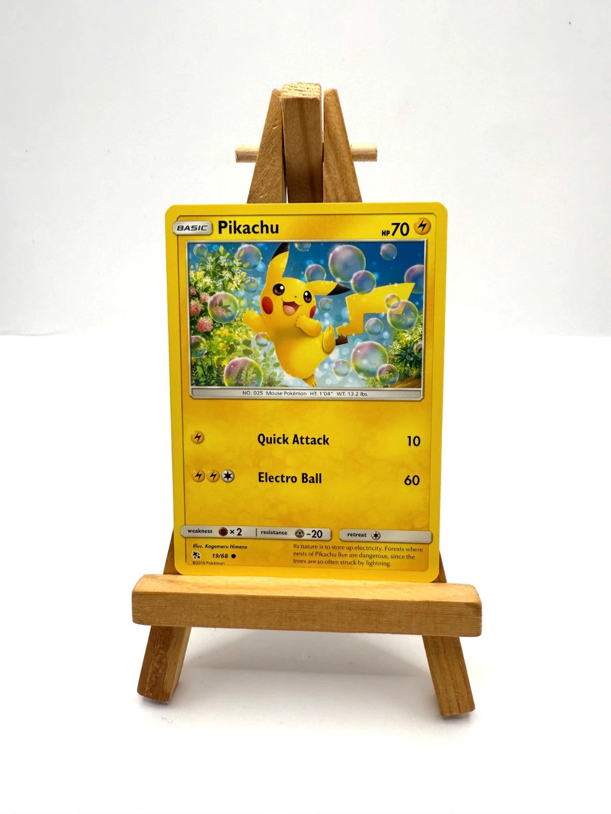 Pikachu Hidden Fates 19/68 Regular NM