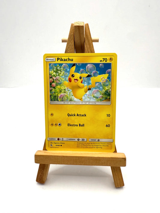 Pikachu Hidden Fates 19/68 Regular NM
