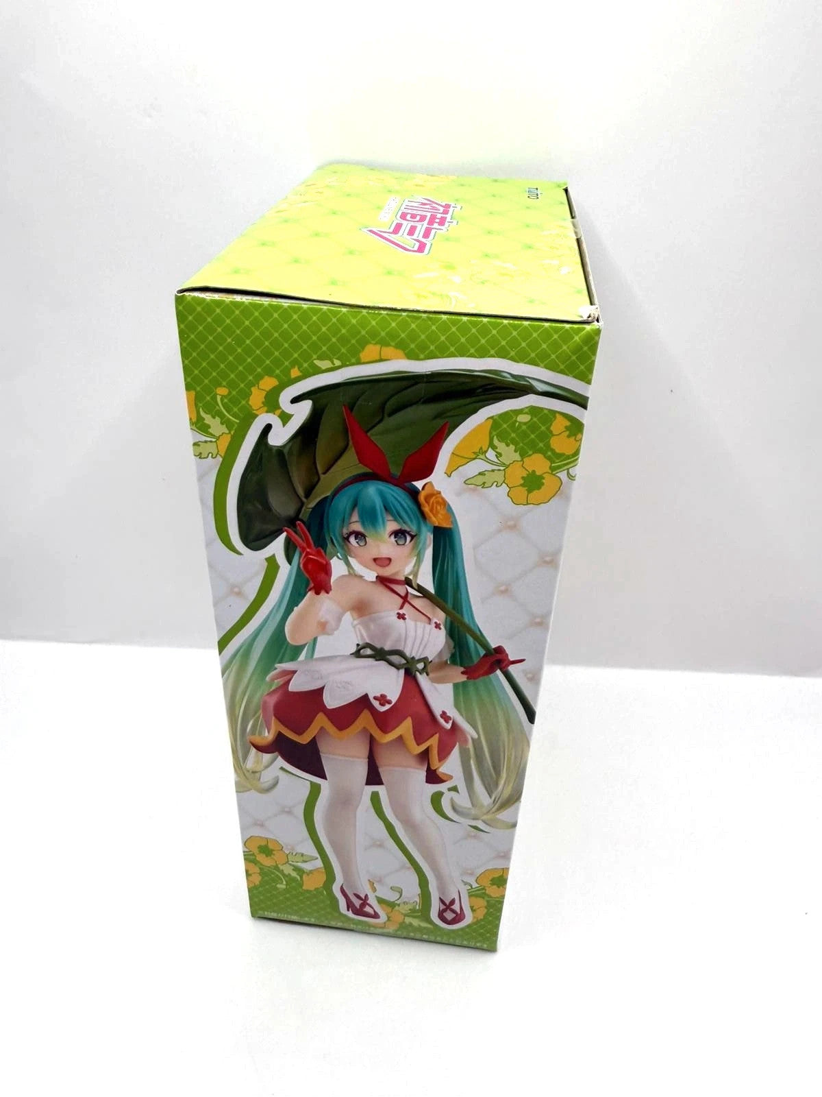 Hatsune Miku Wonderland Thumbelina Figure 7.08in Prize 2022 PVC Vocaloid TAITO