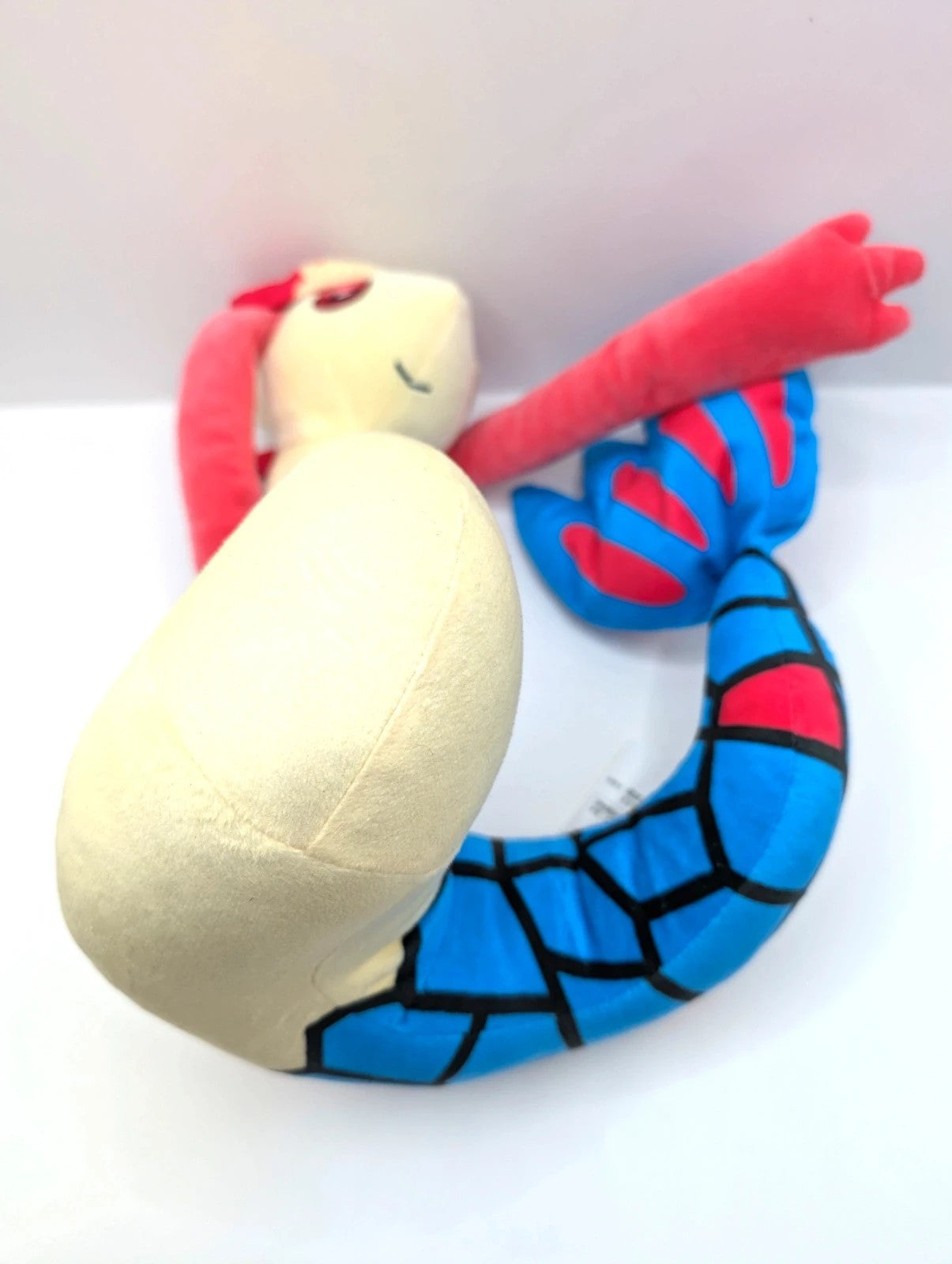 Official Pokémon Japanese Exclusive Milotic Pokemon Plush New with tags